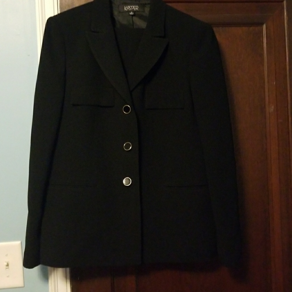 Kasper Pant suit size 14